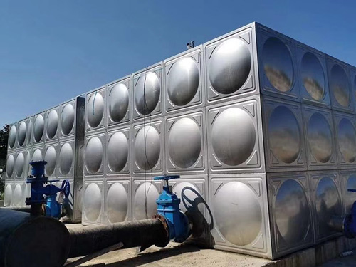 冬天怎樣保養(yǎng)不銹鋼水箱。